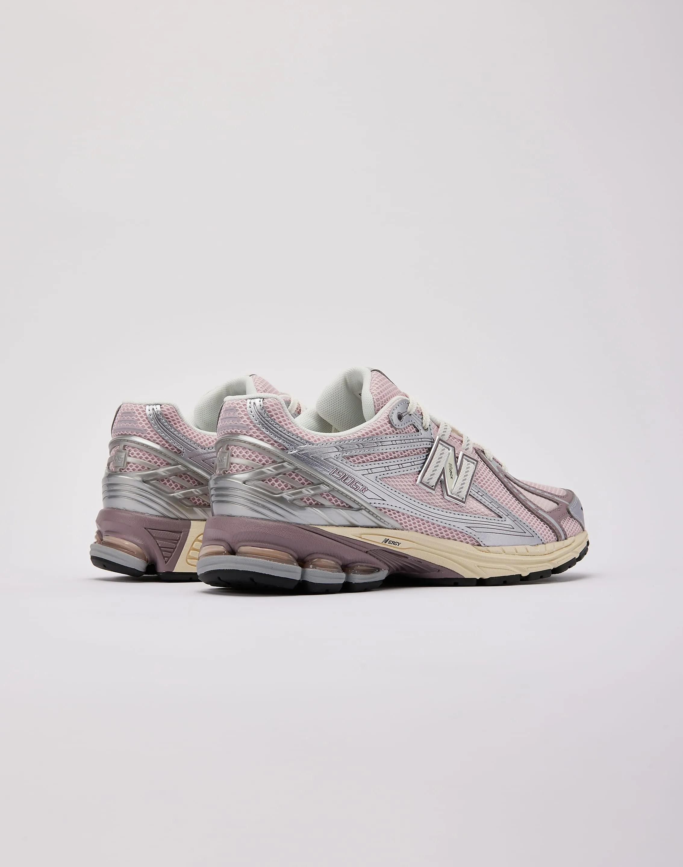New Balance 1906R