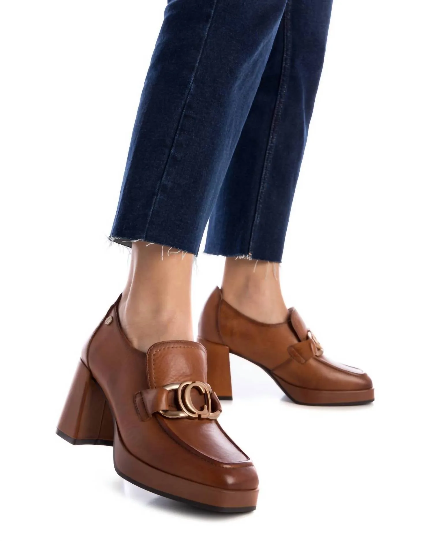 Women's Leather Moccasins In Camel